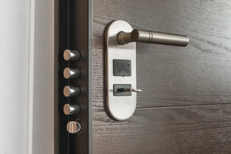 uPVC door won't lock – multipoint lock and lever handle on a door, how to identify the problem in Consett, Locksmith Consett guide